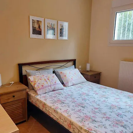 Dora's With Garden Lejlighed