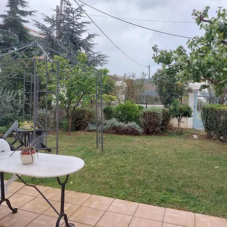 Dora's With Garden Volos