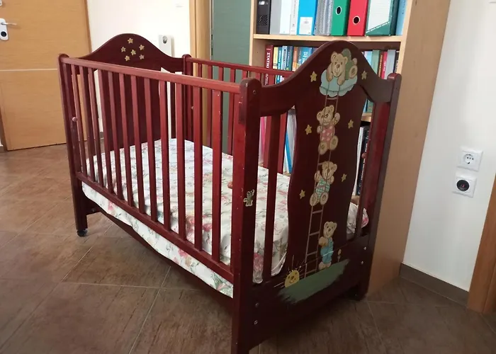 Dora's With Garden * Volos