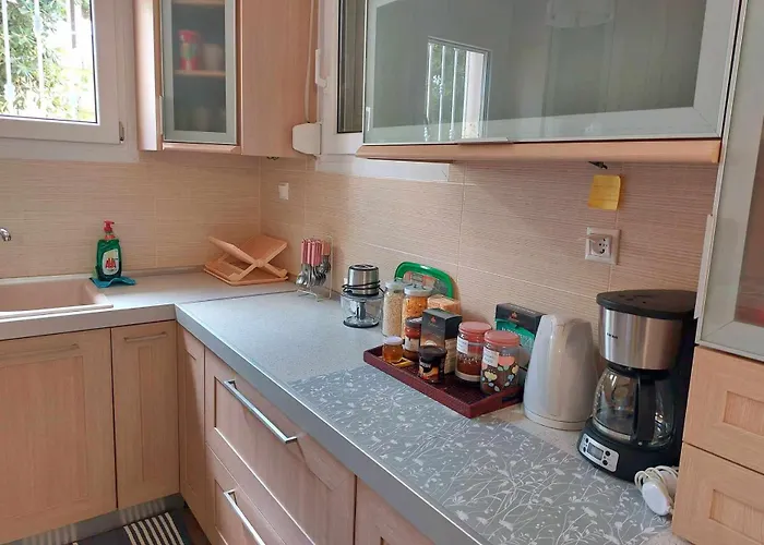 Dora's With Garden *